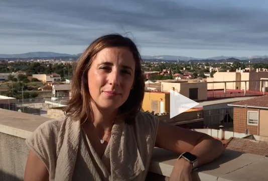 TV.UM.ES. Firma de libros de M.ª Esperanza Clares-Clares